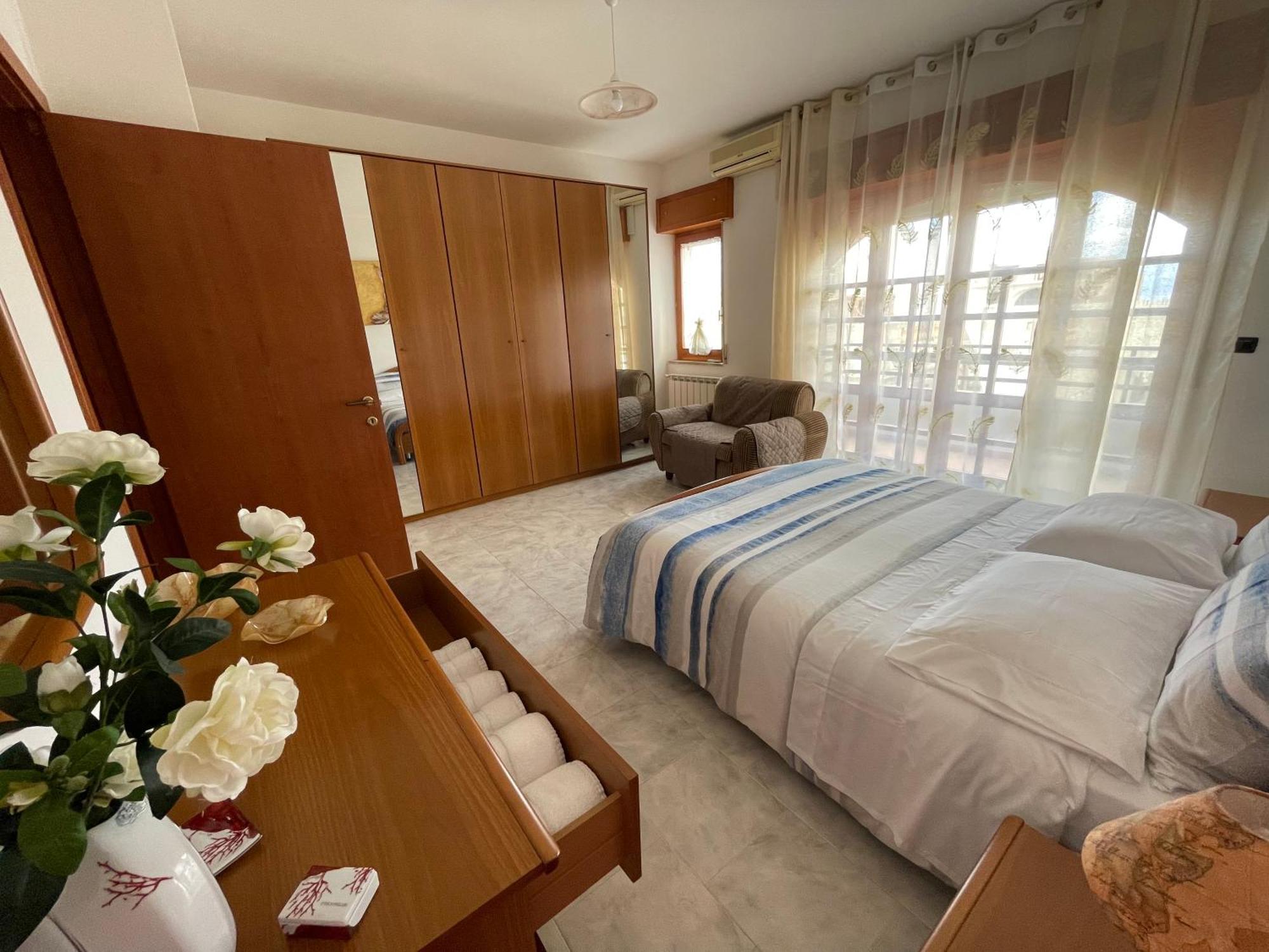 Vistamare Apartments Reggio Calabria Exterior photo